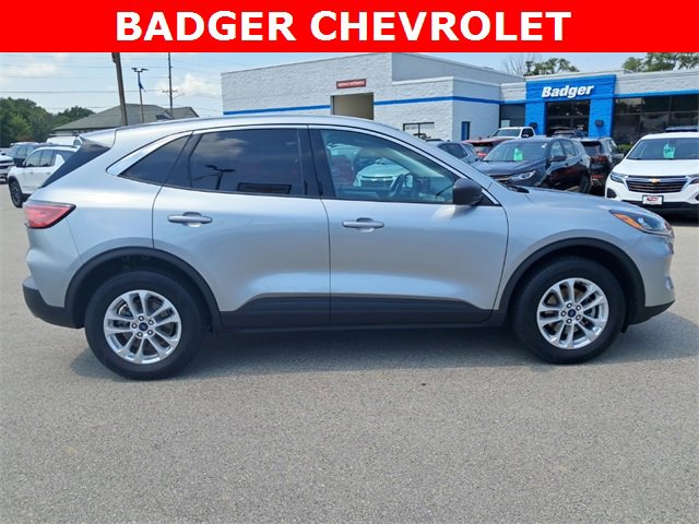 2022 Ford Escape SE photo 4