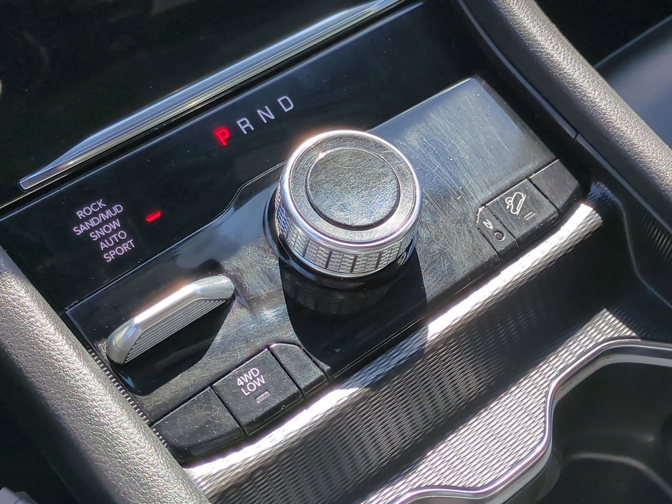 2024 Jeep Cherokee Limited 4xe photo 19