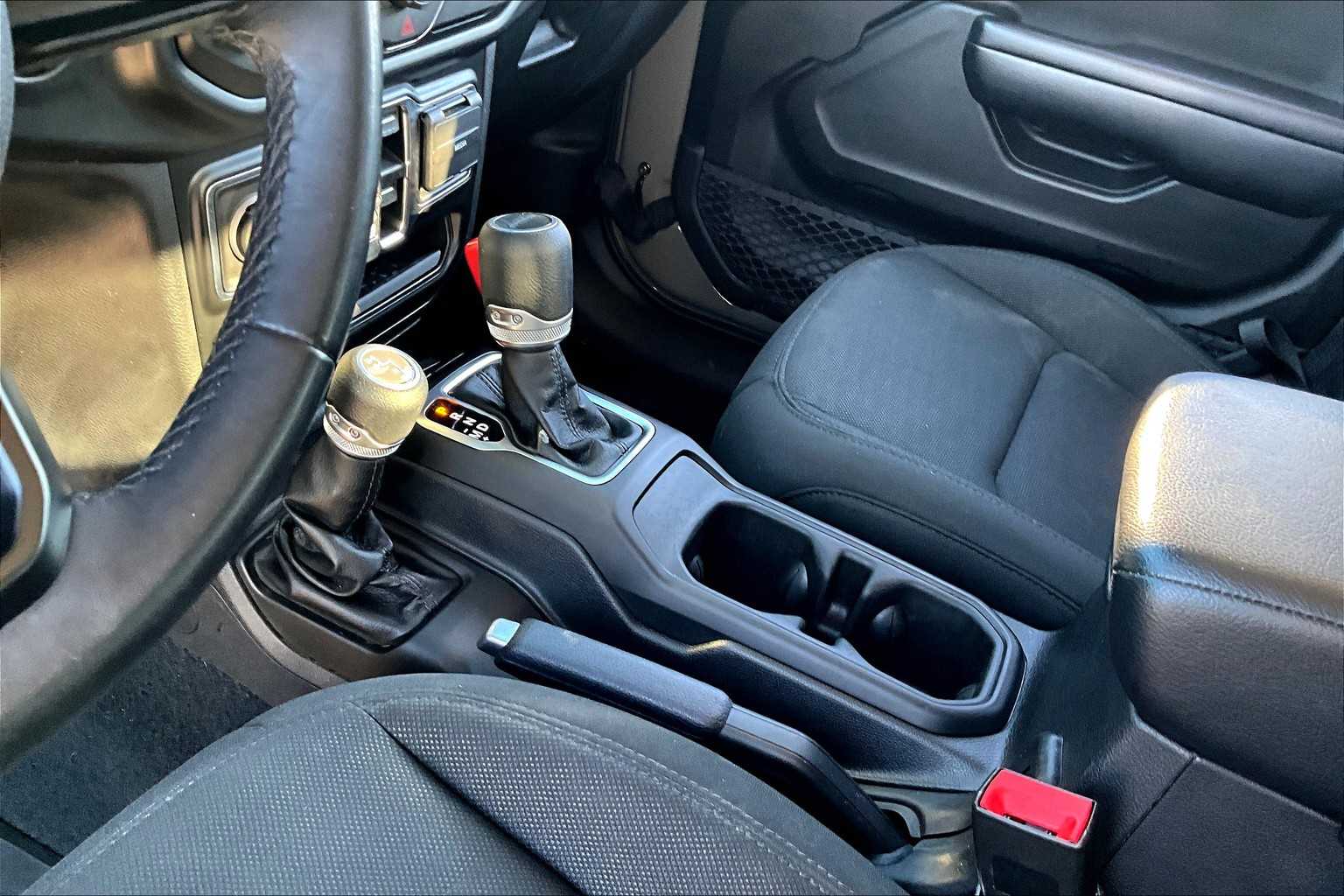 2020 Jeep Gladiator Sport S photo 15