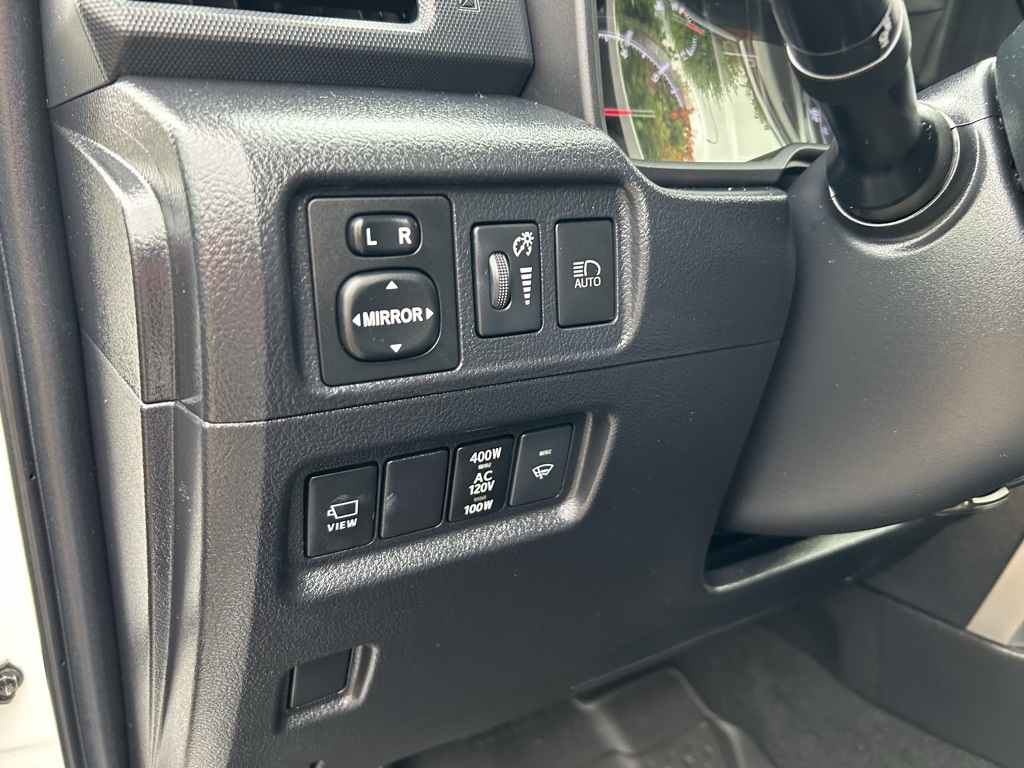 2022 Toyota 4Runner Limited photo 13