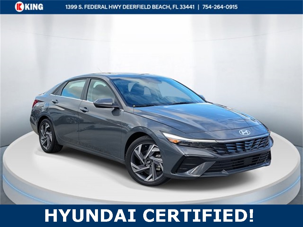 2025 Hyundai Elantra SEL's photo