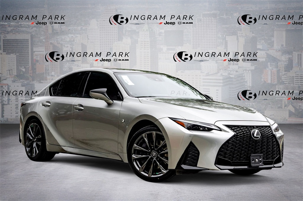 2021 Lexus IS 350 F SPORT's photo