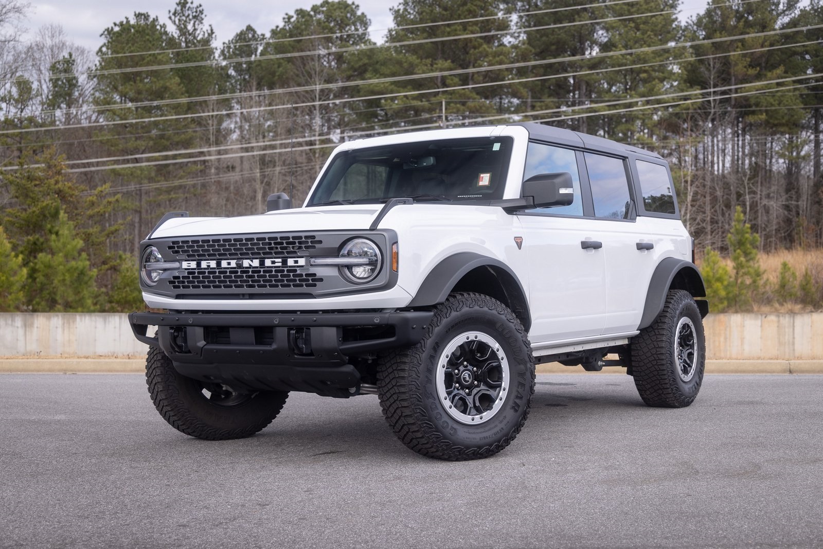 2024 Ford Bronco 4-Door Badlands's photo