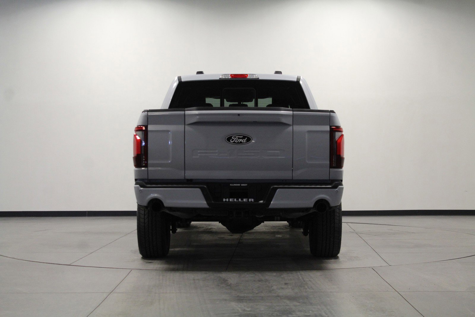 2025 Ford F-150 Lariat photo 4