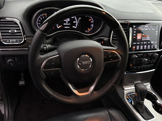 2019 Jeep Grand Cherokee Overland photo 26