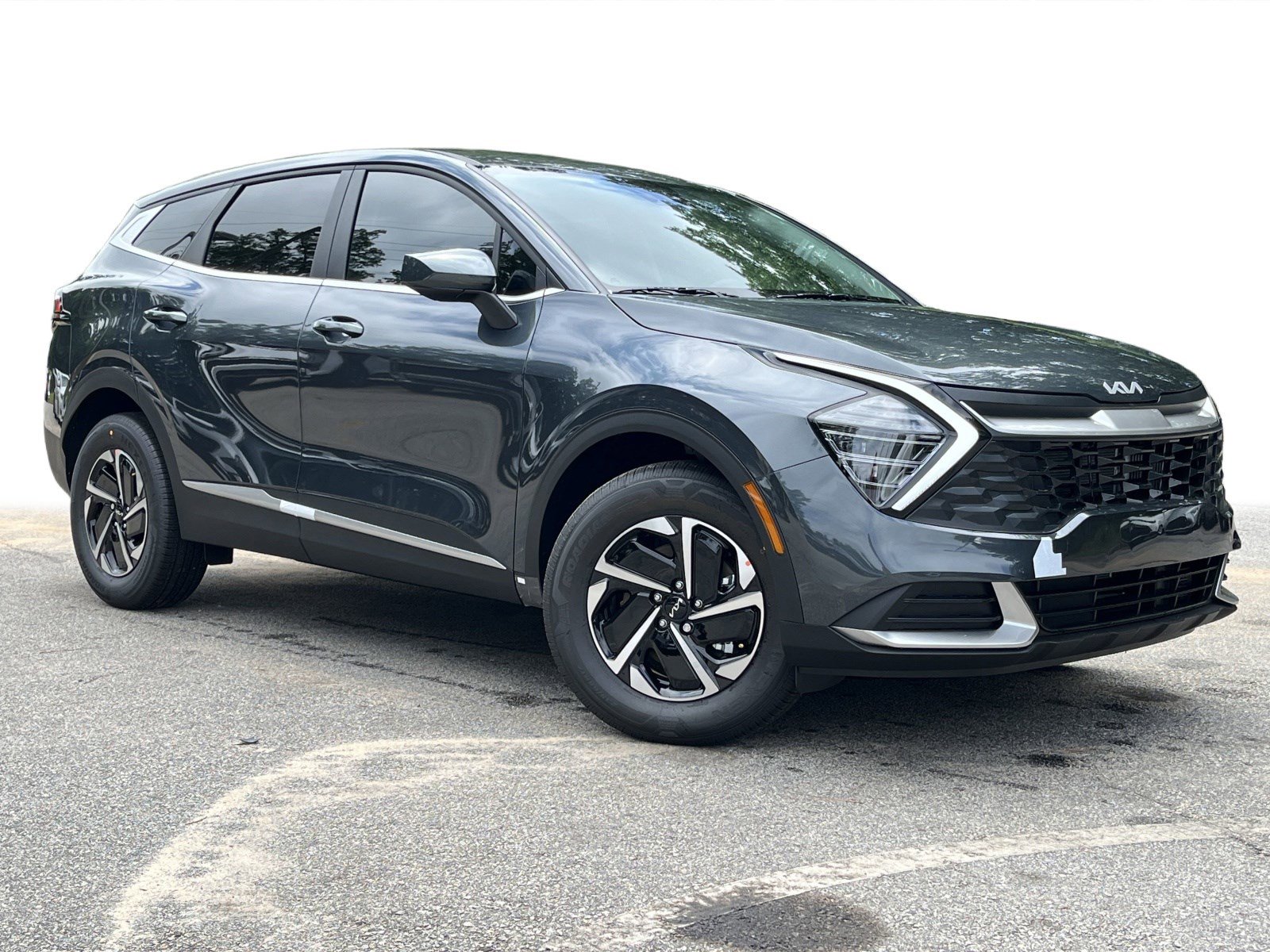 2025 Kia Sportage Hybrid LX photo 2