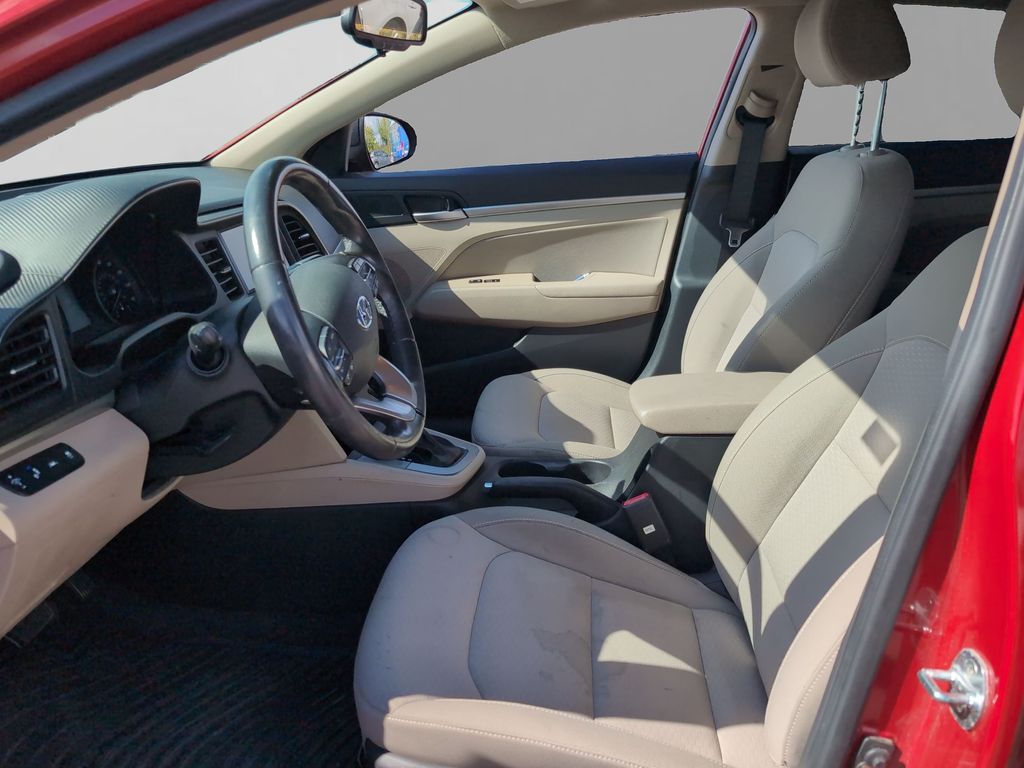 2020 Hyundai Elantra Value Edition photo 9