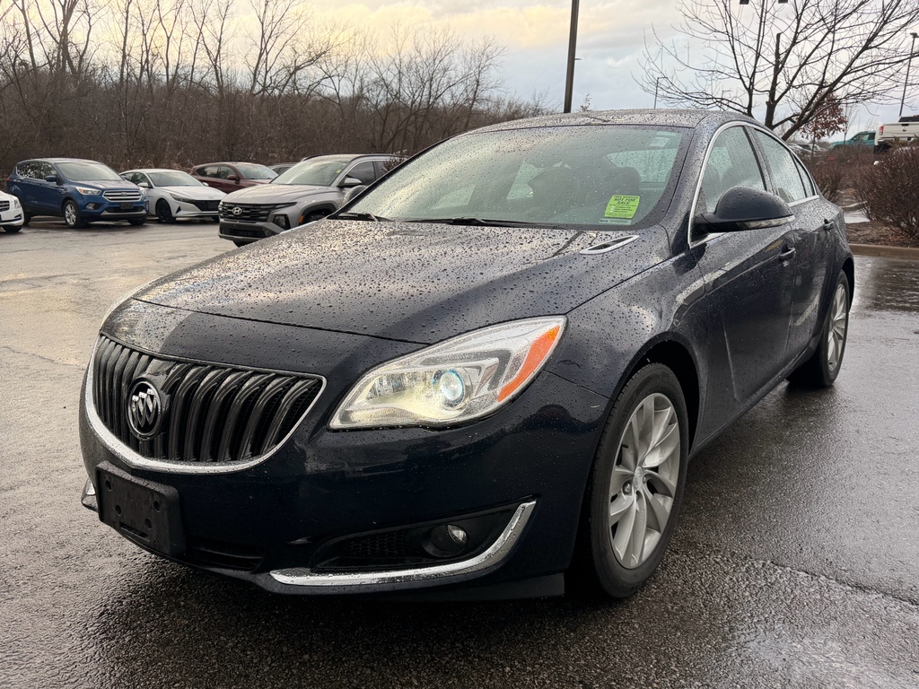 2017 Buick Regal Premium 2's photo