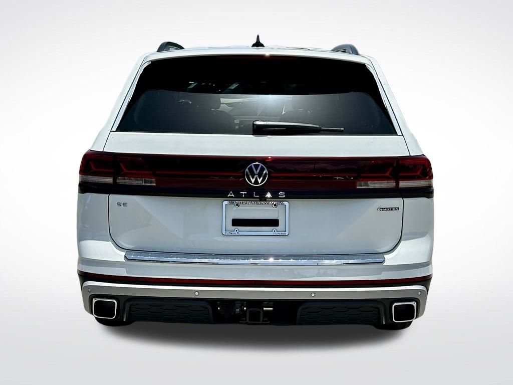 2025 Volkswagen Atlas Peak Edition SE photo 4