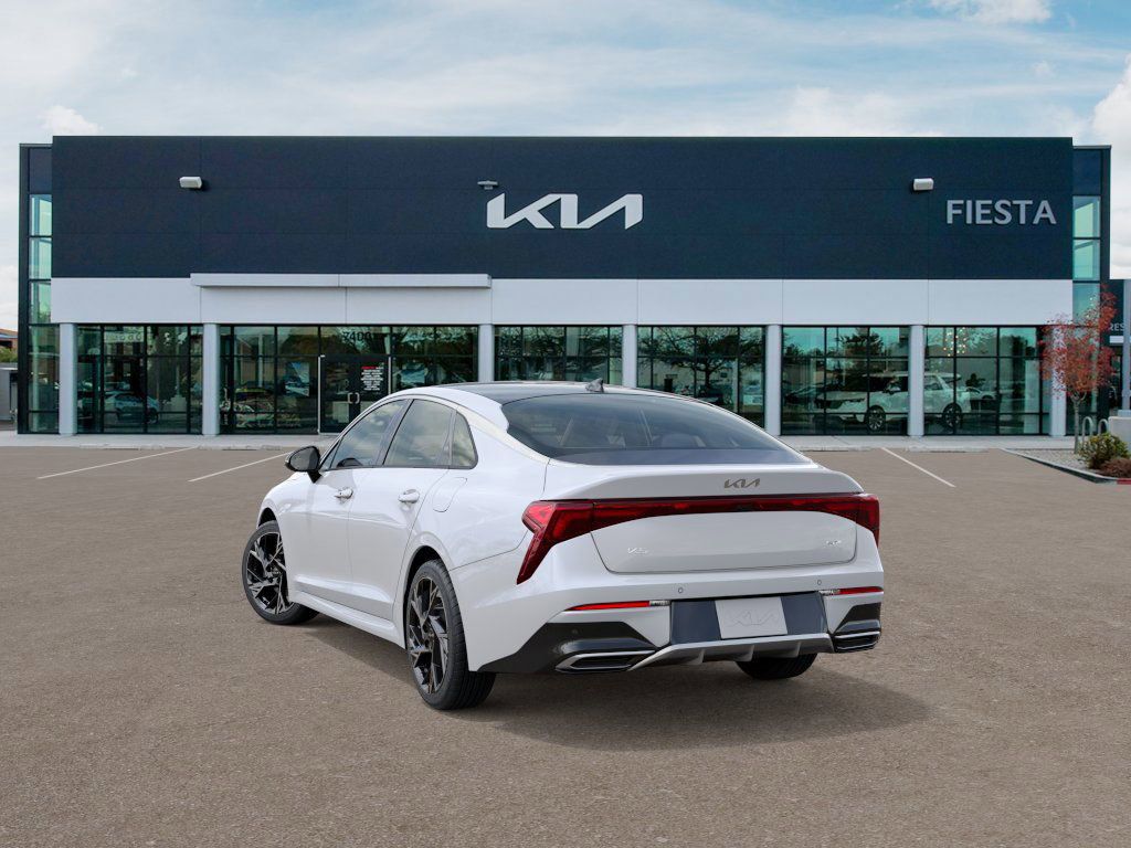 2025 Kia K5 GT-Line photo 2