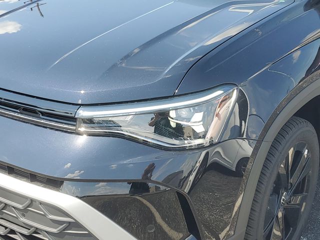 2025 Volkswagen Taos SE photo 9