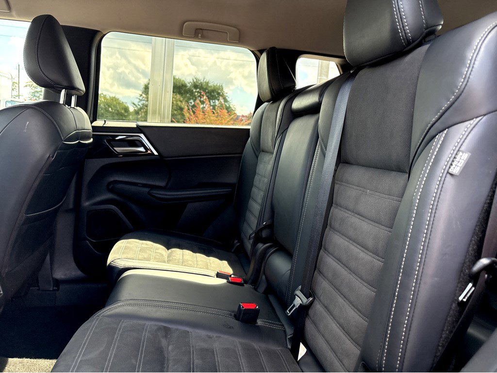2024 Mitsubishi Outlander SE photo 13