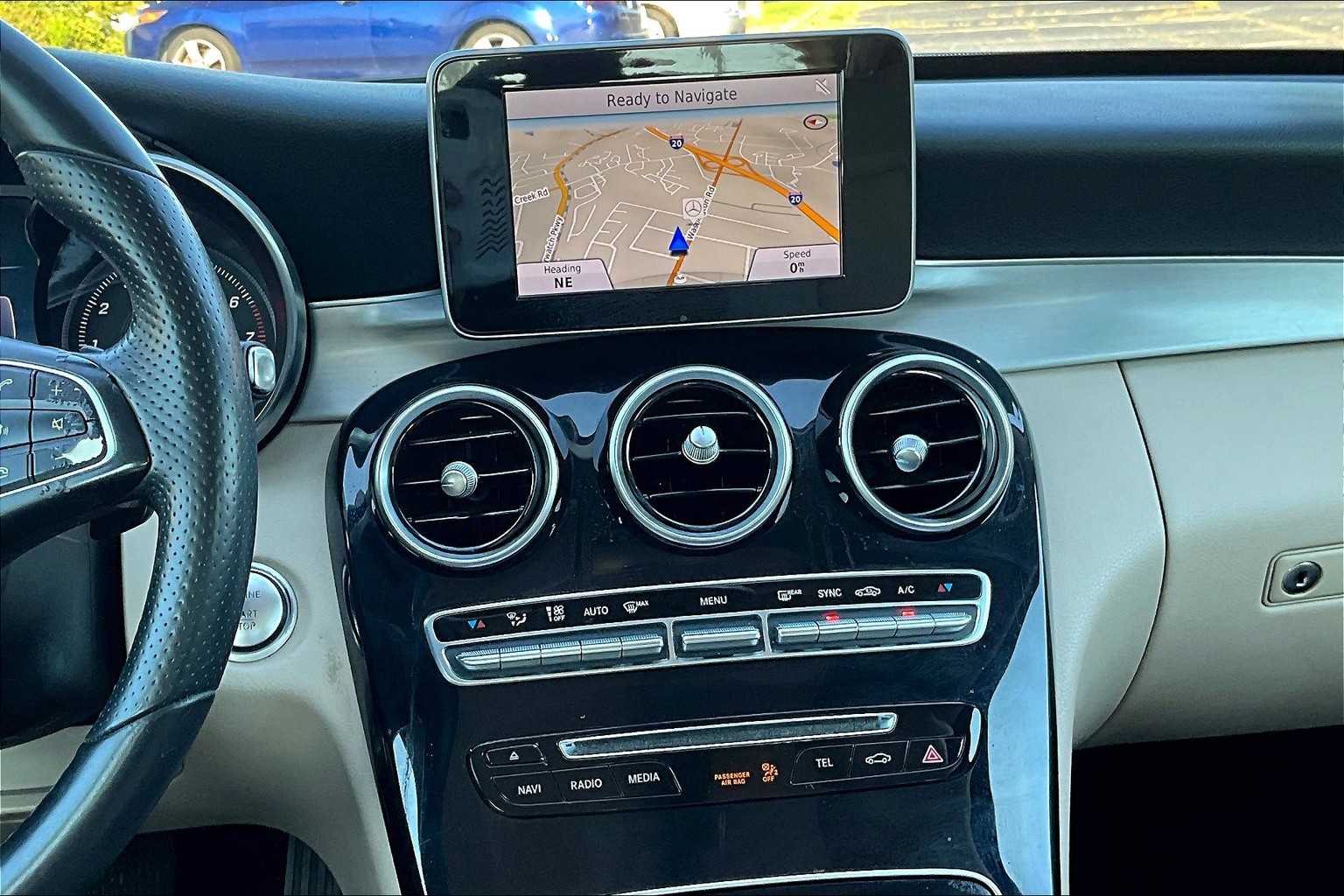 2015 Mercedes Benz C 300 Sedan photo 5