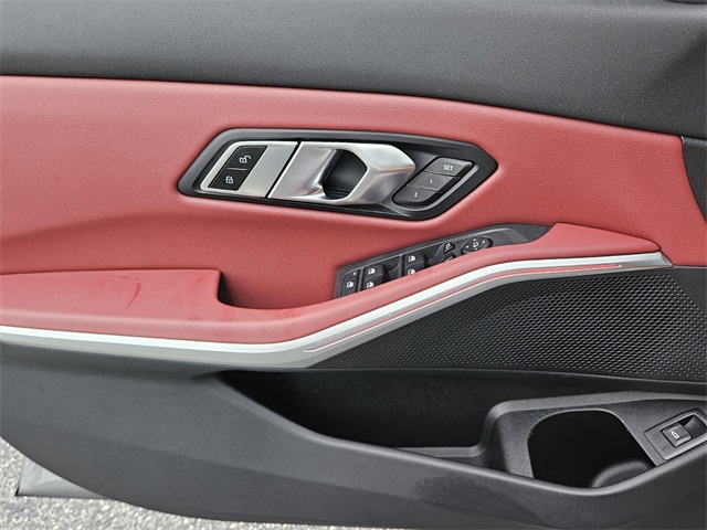2023 Bmw 330i photo 25