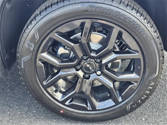 2025 Honda Pilot Touring photo 3