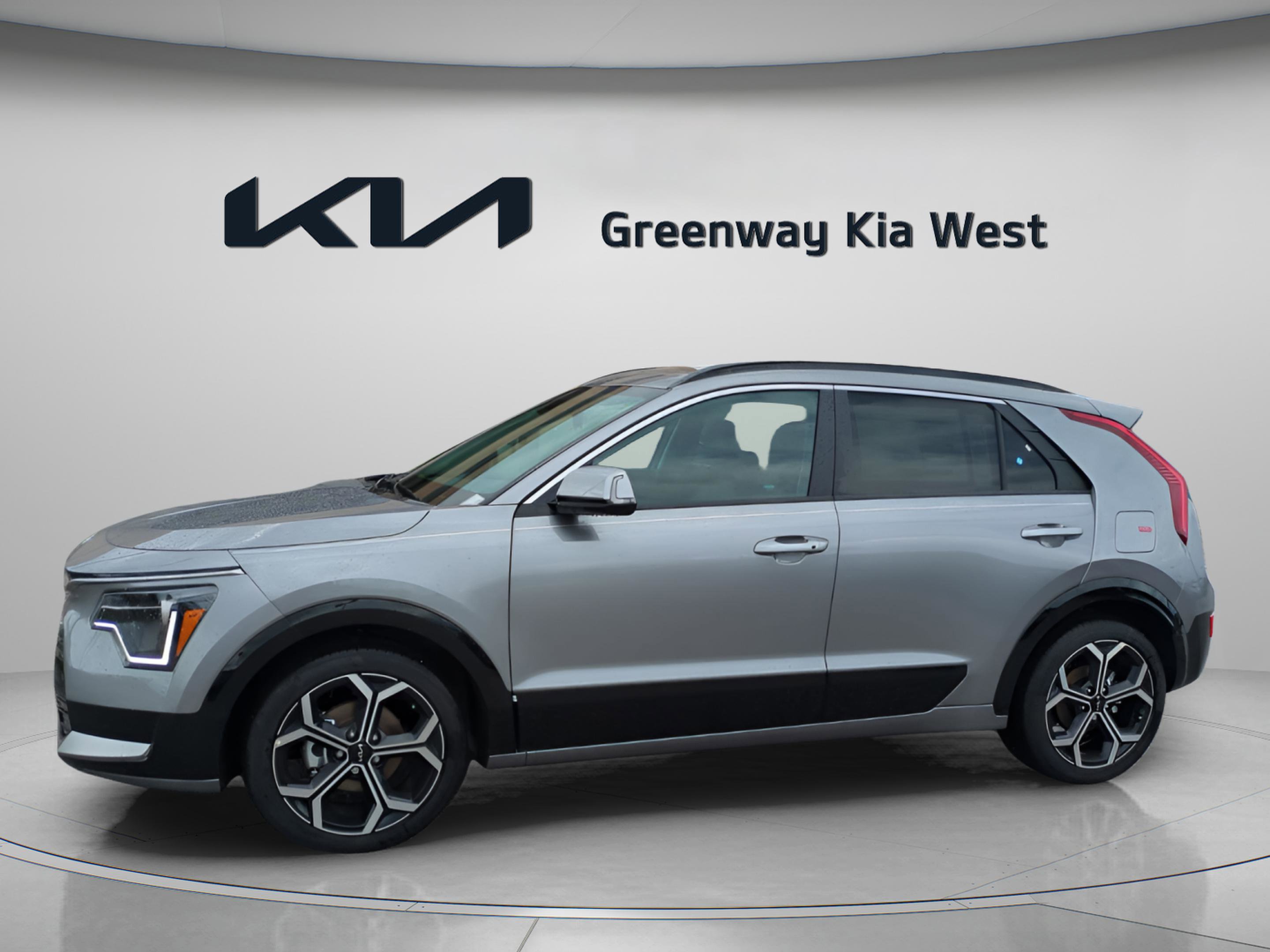 2025 Kia Niro EX Touring photo 4