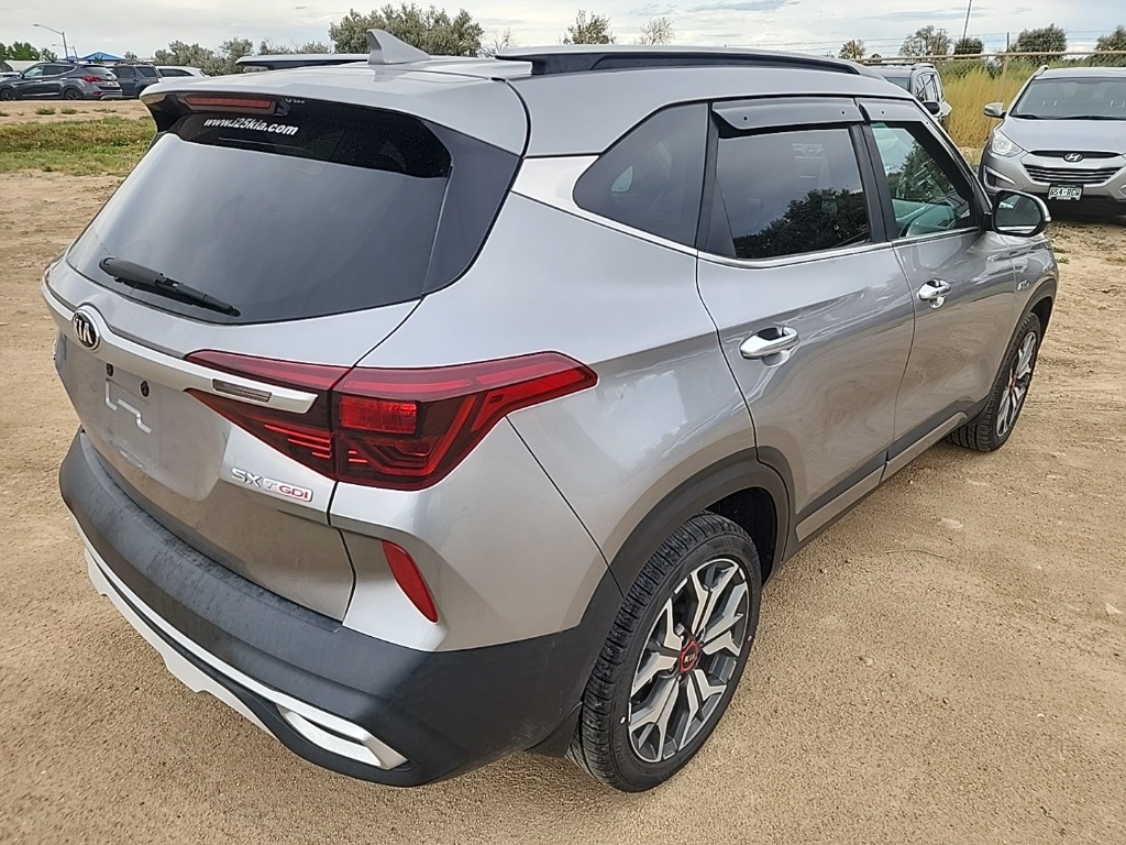 2021 Kia Seltos SX photo 3