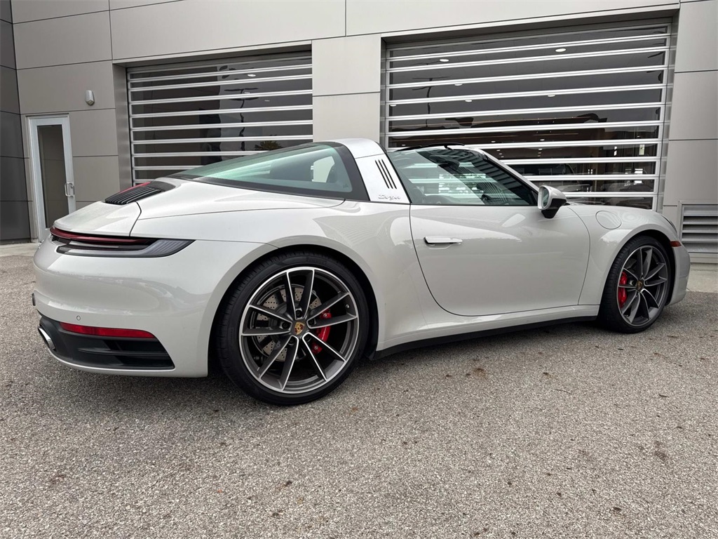 2021 Porsche 911 Targa 4S photo 6