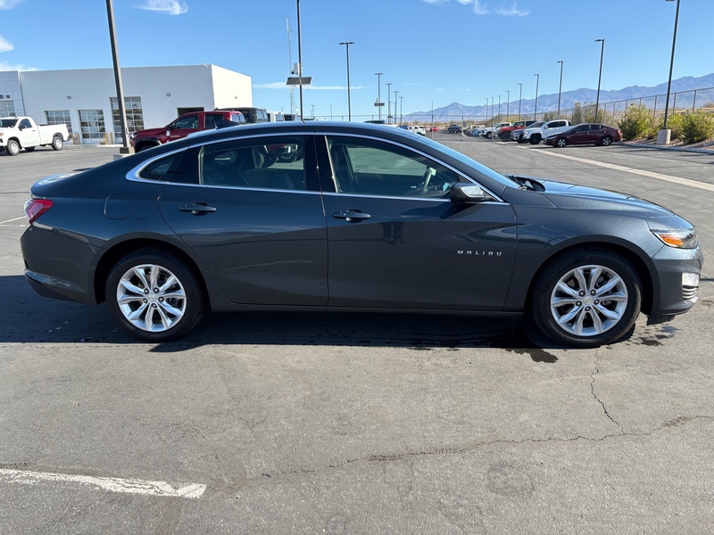 Used 2021 Chevrolet Malibu 1LT with VIN 1G1ZD5ST9MF012241 for sale in Pahrump, NV