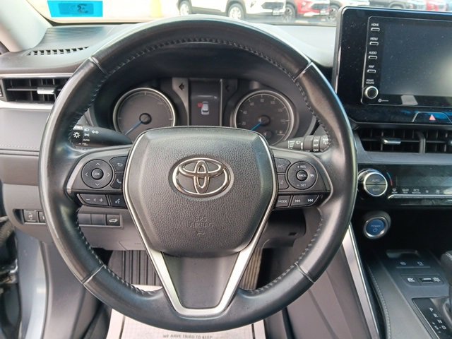 2021 Toyota Venza LE photo 9