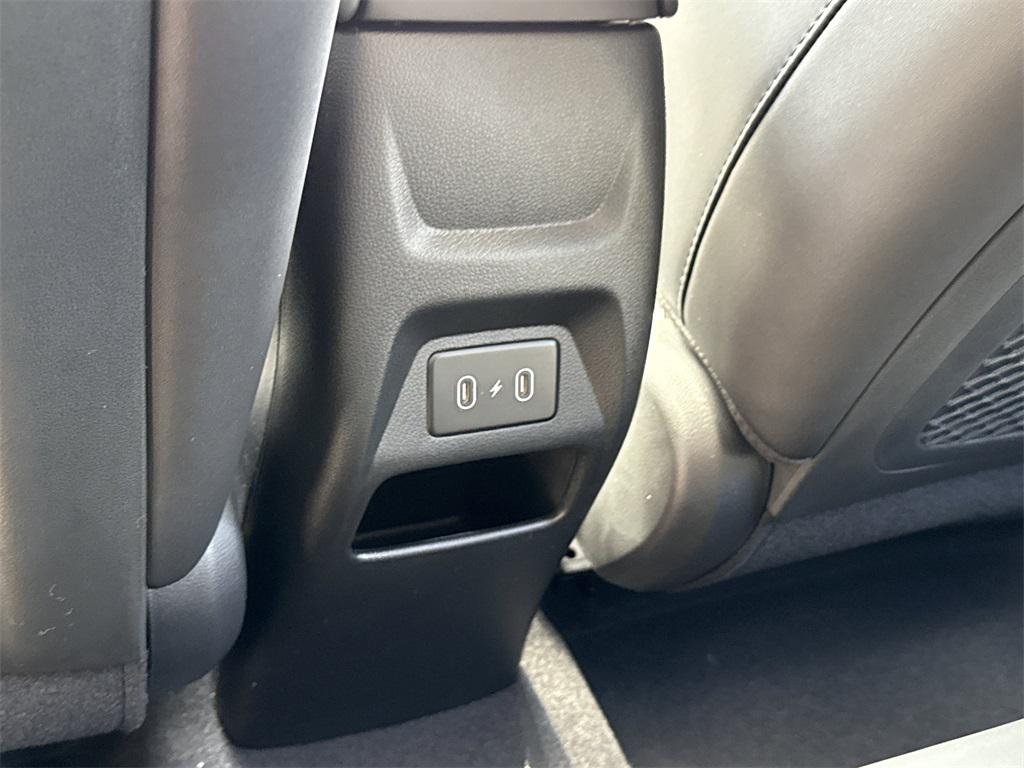 2026 Hyundai Venue SEL photo 10