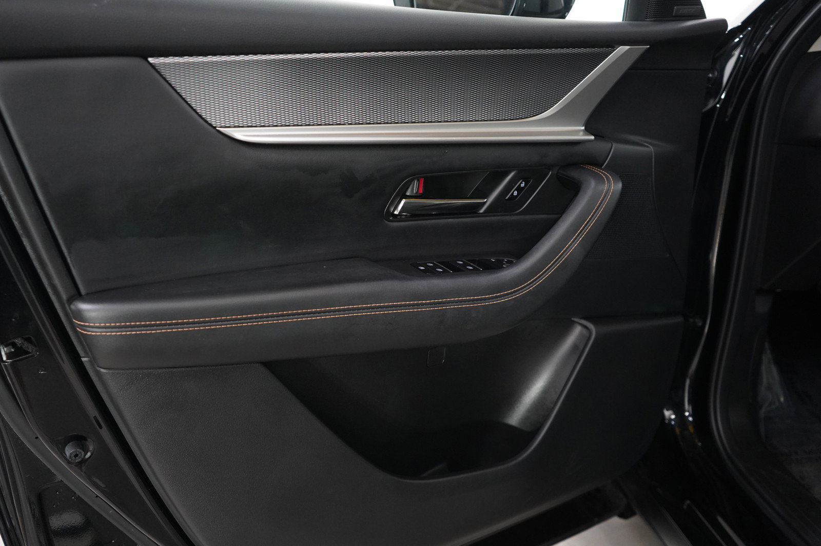 2024 Mazda CX-90 Premium photo 25