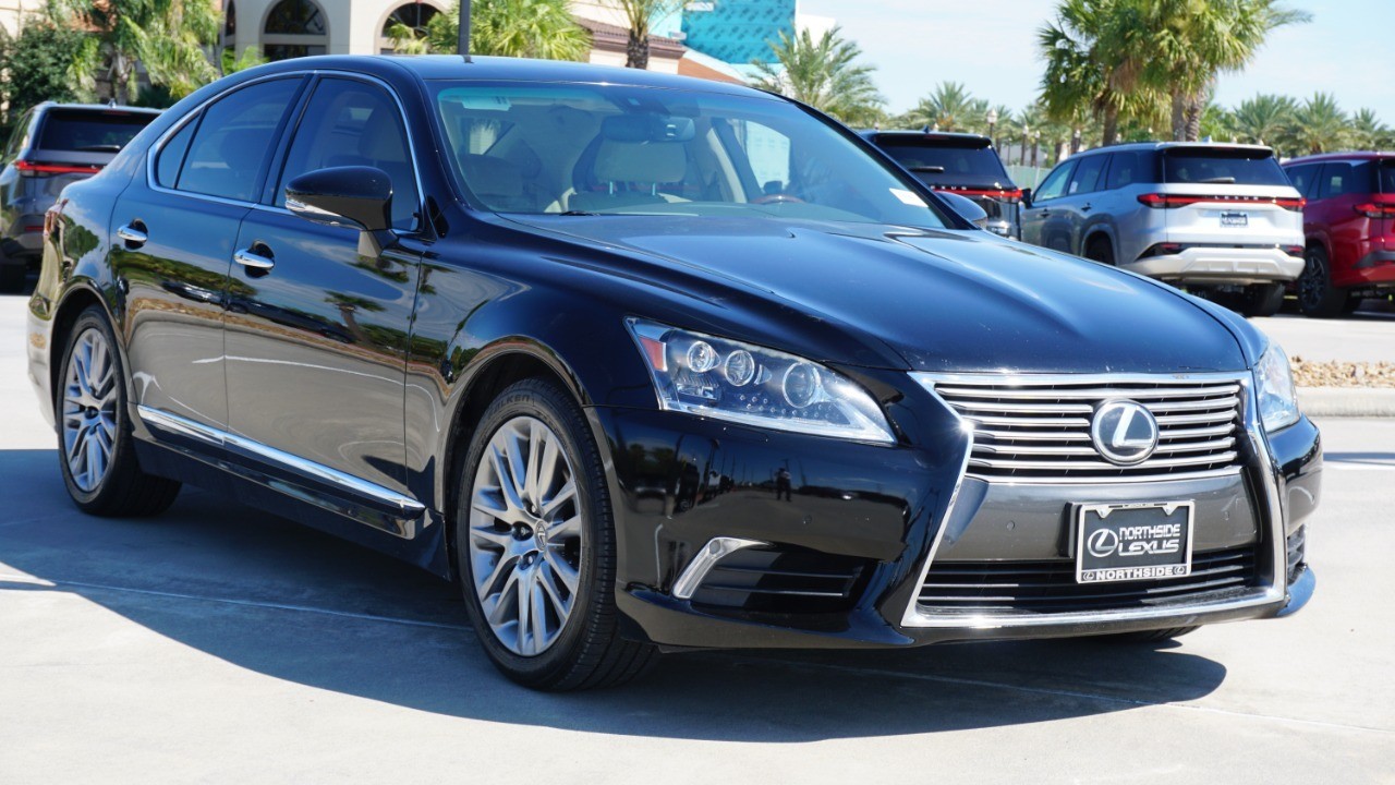 2015 Lexus LS 460 photo 2