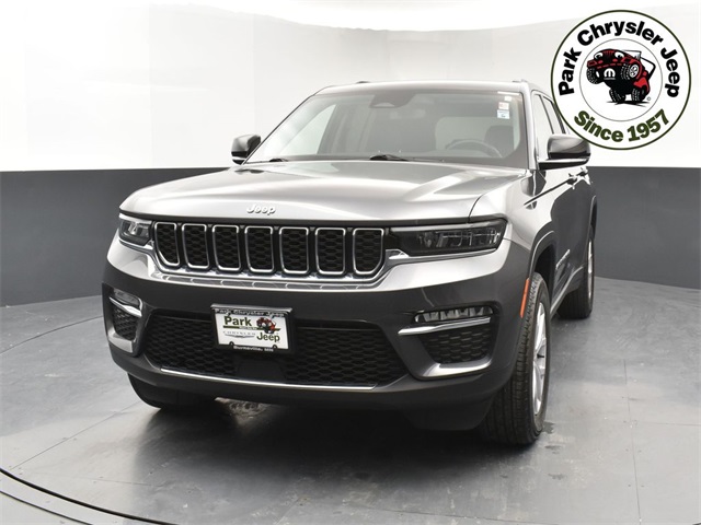 Used 2022 Jeep Grand Cherokee Limited with VIN 1C4RJHBG5N8607808 for sale in Burnsville, Minnesota