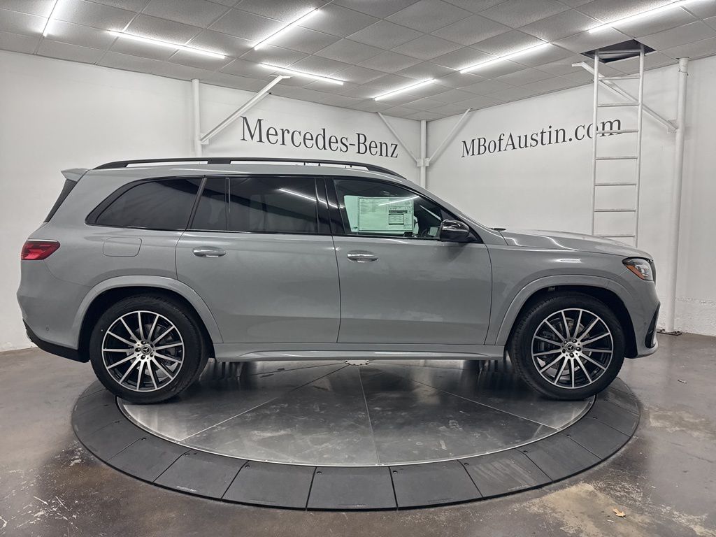 2026 Mercedes Benz GLS 450 4MATIC photo 7