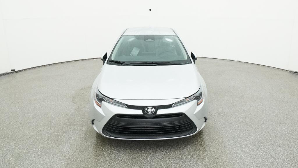 2025 Toyota Corolla LE photo 2