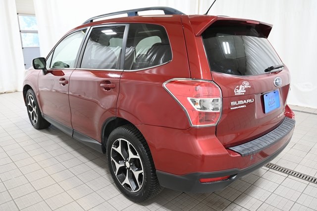 2014 Subaru Forester 2.0XT Touring photo 9