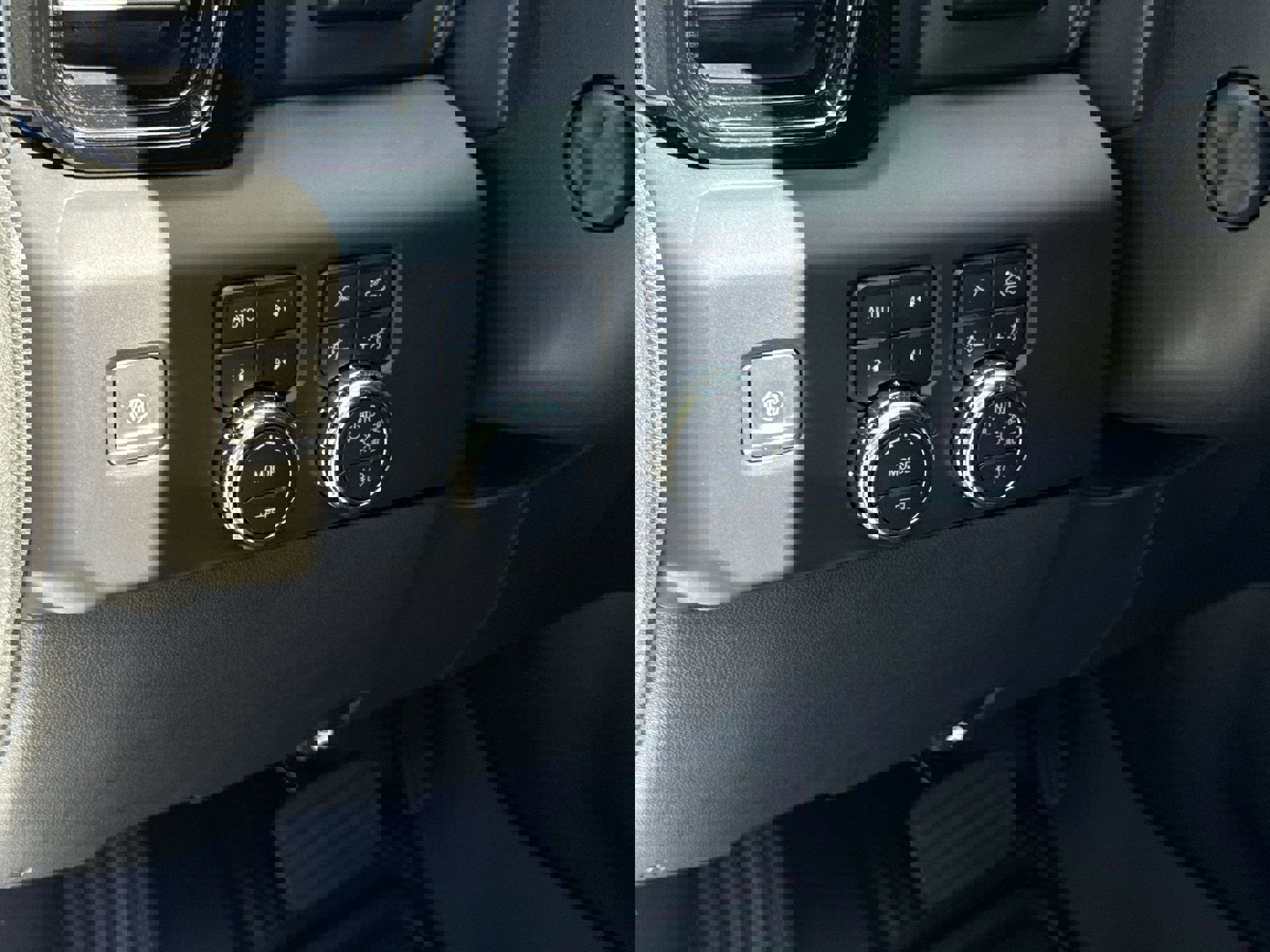2023 Gmc Sierra 1500 AT4X photo 16