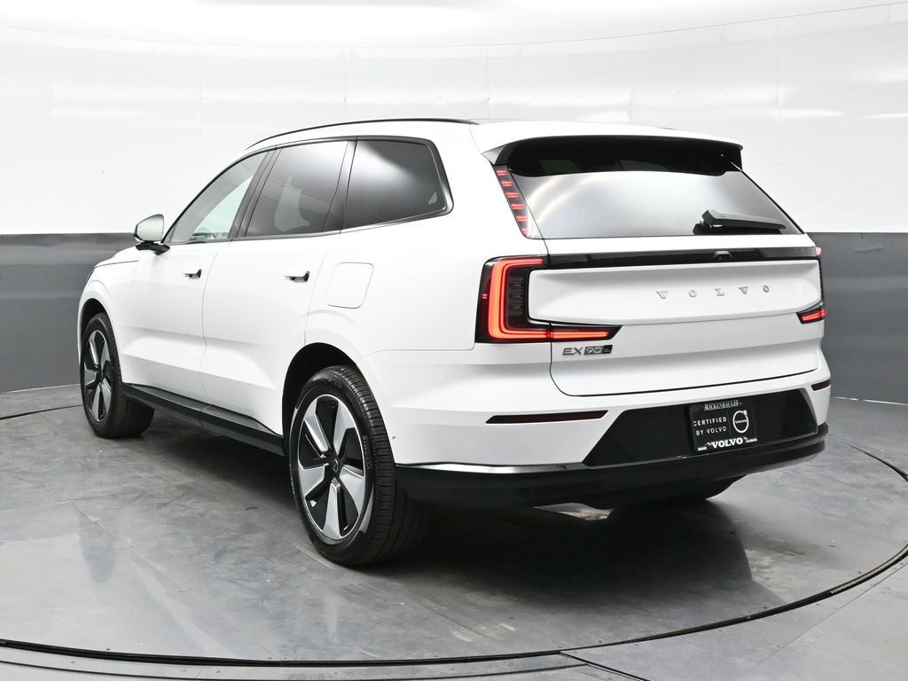 2025 Volvo EX90 Twin Motor Plus photo 4