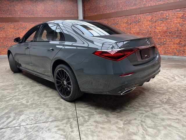 2025 Mercedes Benz S 580 4MATIC photo 3