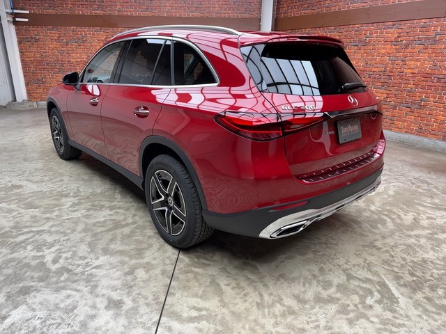 2026 Mercedes Benz GLC 300 4MATIC photo 3