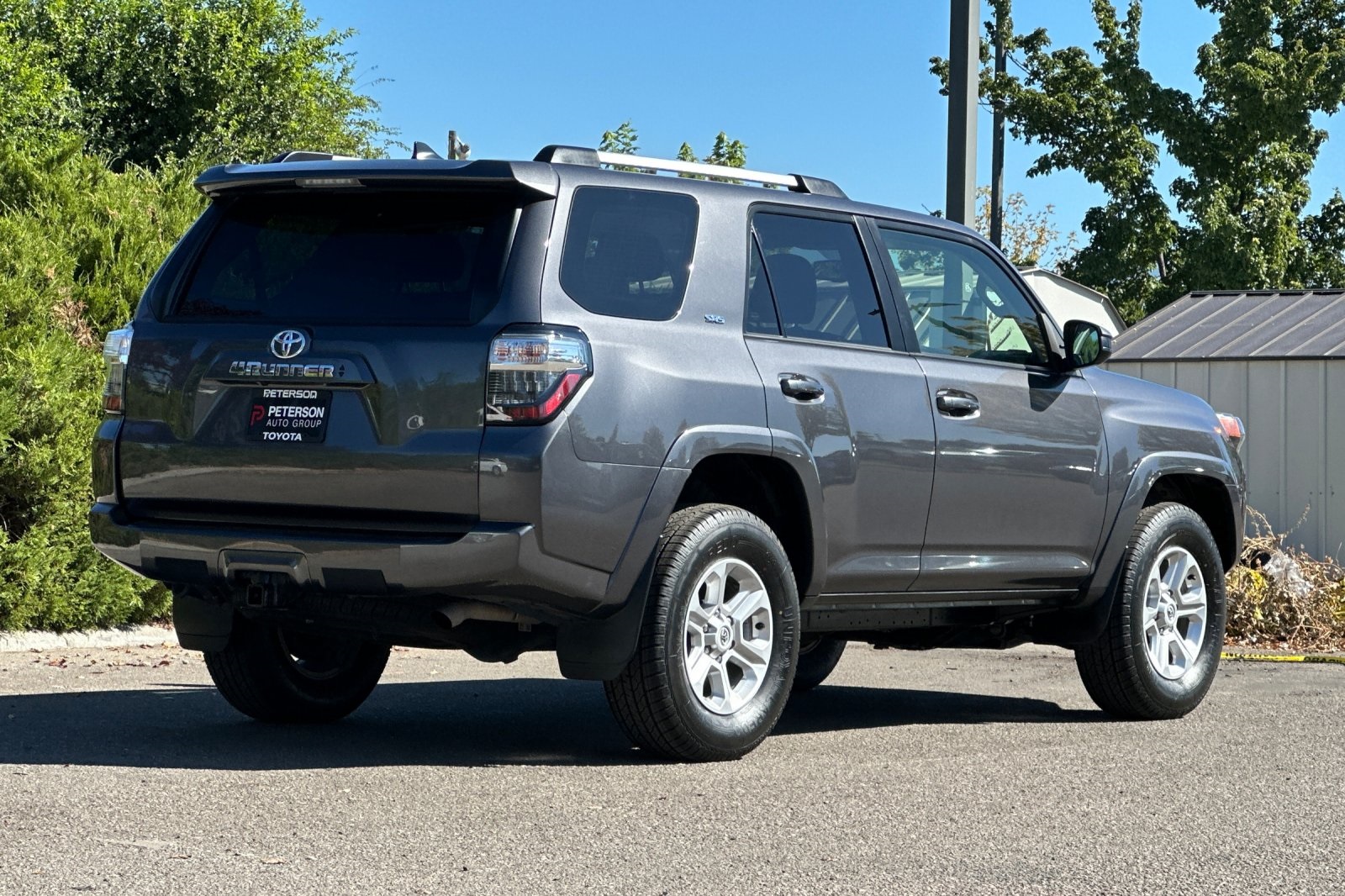 2023 Toyota 4Runner SR5 photo 3