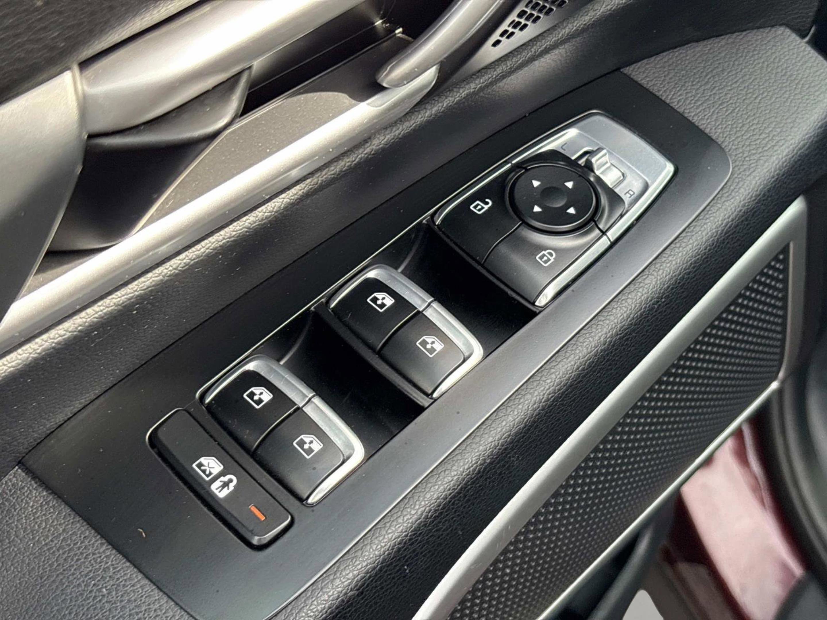 2022 Kia Telluride S photo 22