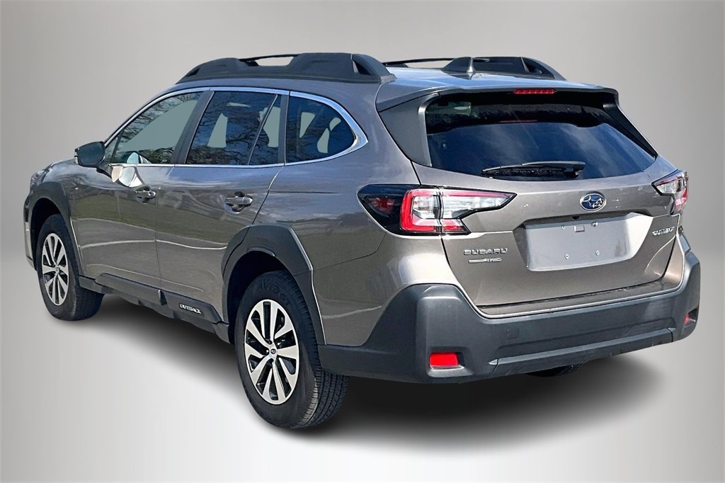 2023 Subaru Outback Premium photo 4