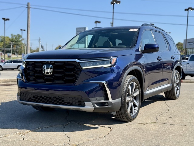2023 Honda Pilot Elite photo 2