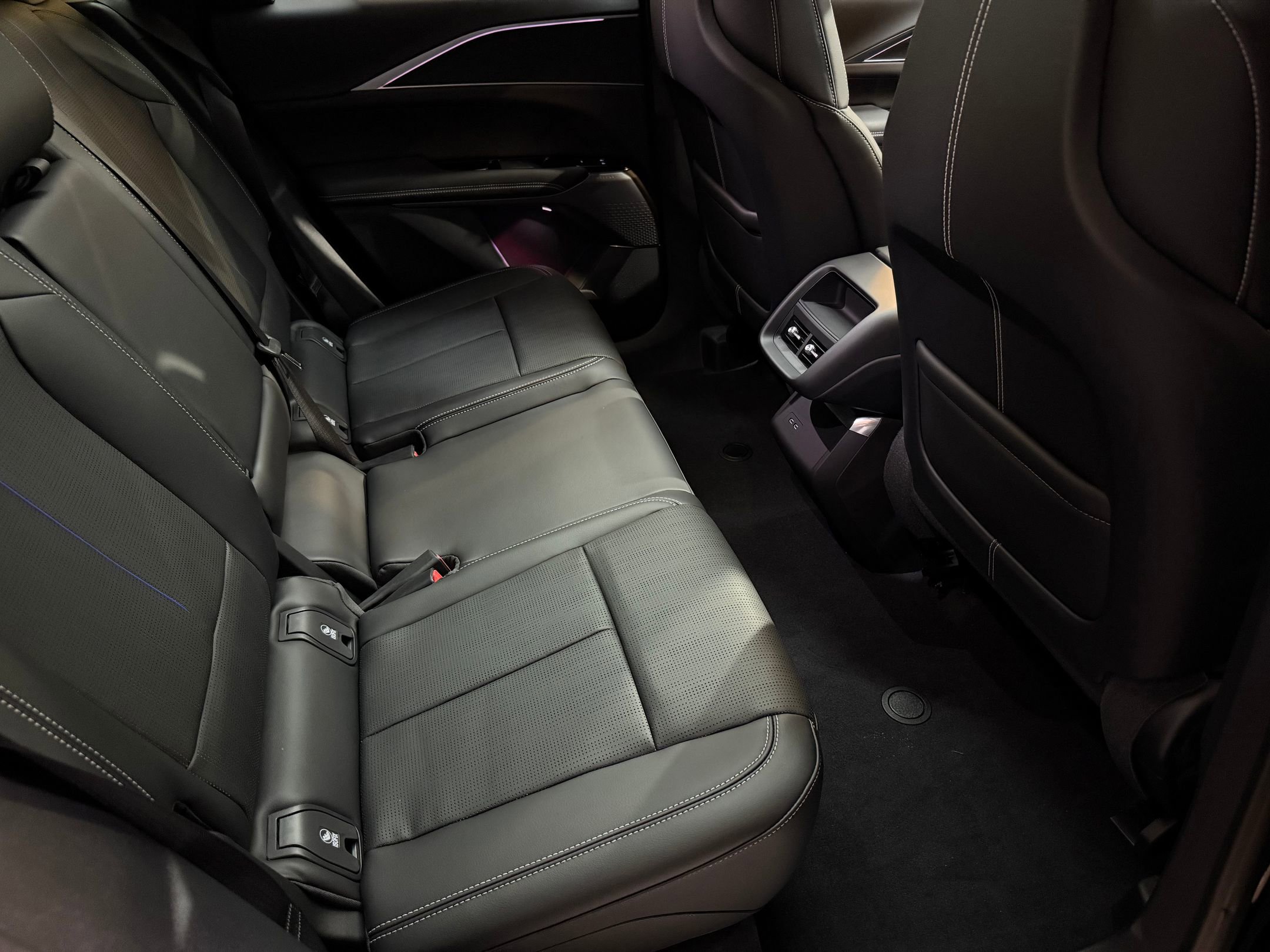2026 Cadillac Lyriq Sport photo 43