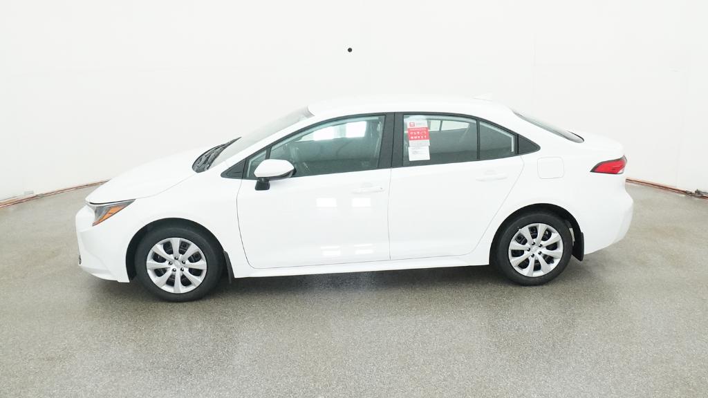 2025 Toyota Corolla LE photo 7