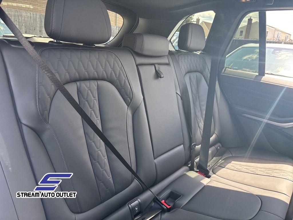 2025 Bmw X5 xDrive50e photo 11