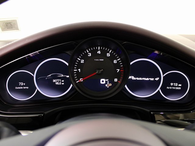 2022 Porsche Panamera 4 photo 15