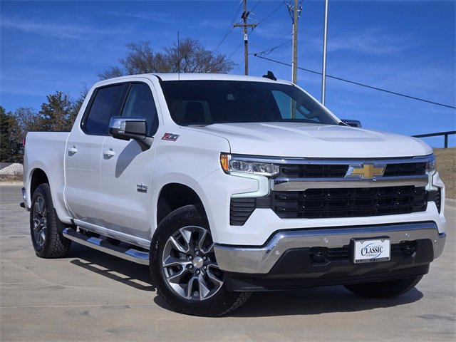 2026 Chevrolet Silverado 1500 LT's photo
