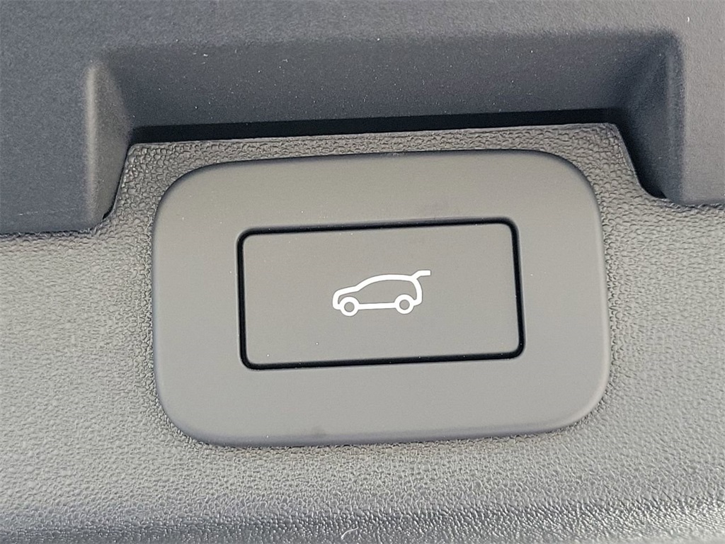 2025 Land Rover Discovery SE photo 12