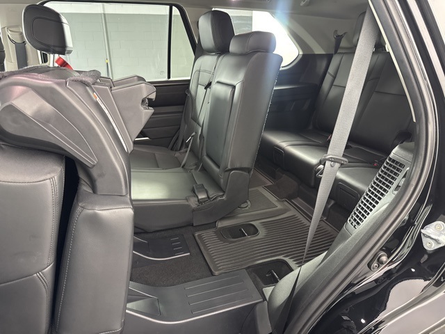 2023 Toyota Sequoia SR5 photo 18