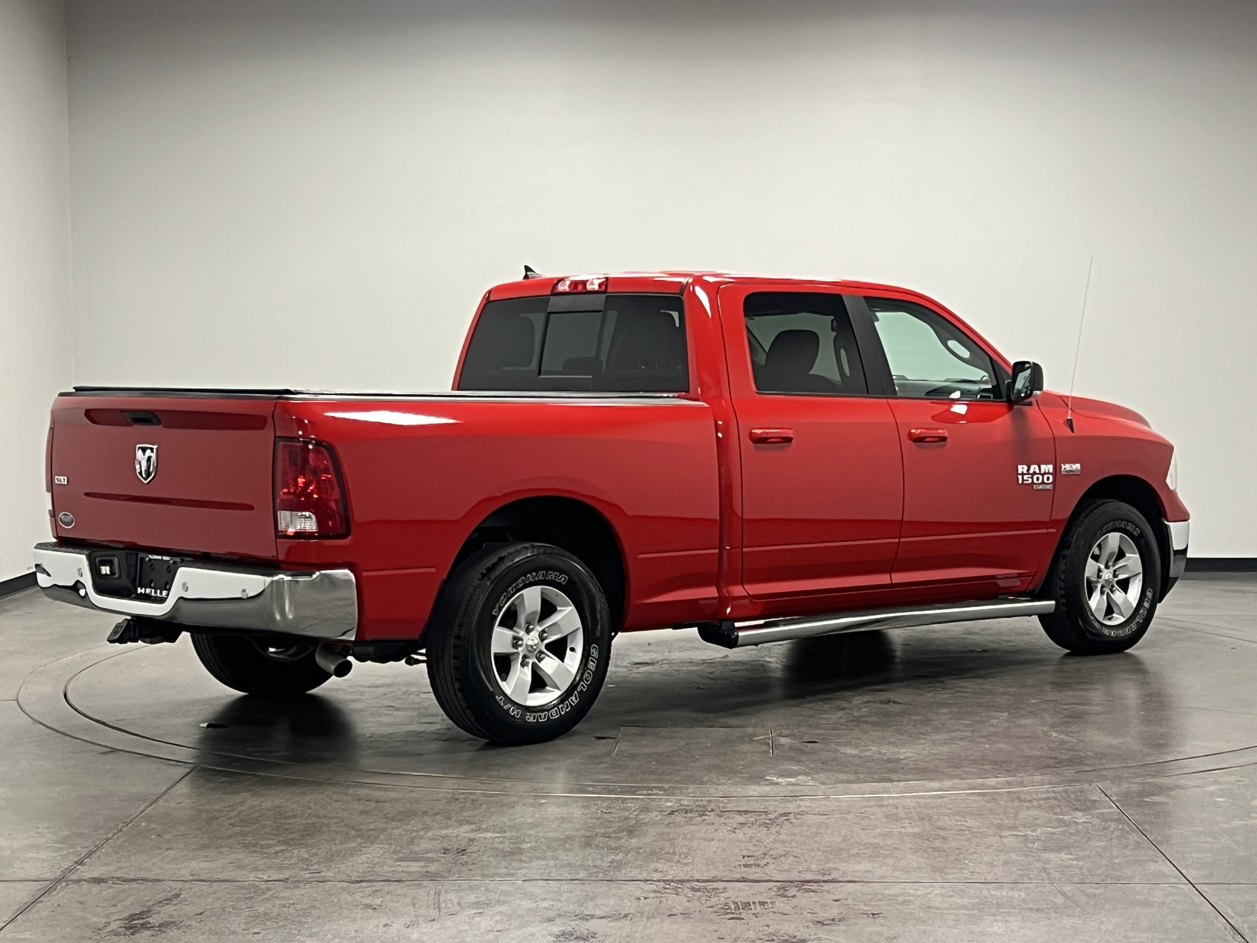 2020 Ram 1500 Classic SLT photo 7