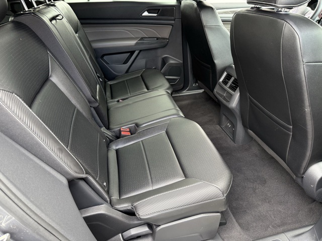2023 Volkswagen Atlas Cross Sport V6 SE Technology photo 16
