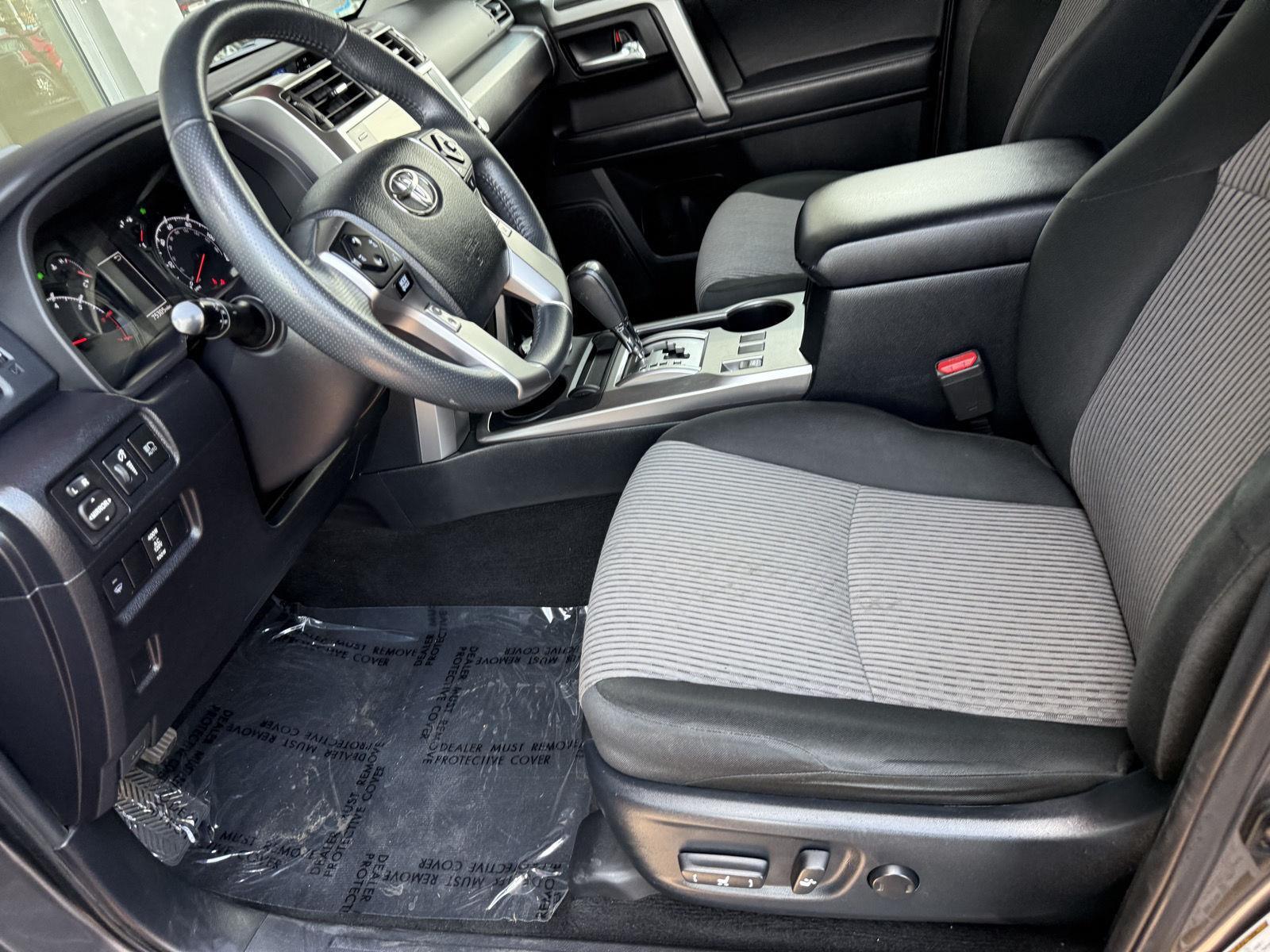 2021 Toyota 4Runner SR5 photo 12