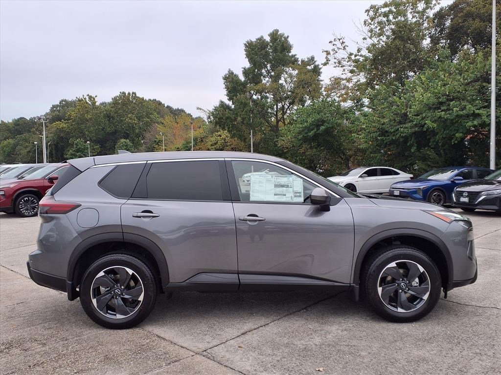2026 Nissan Rogue SV photo 4